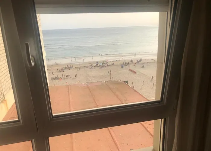 Playa Victoria Iseco カディス